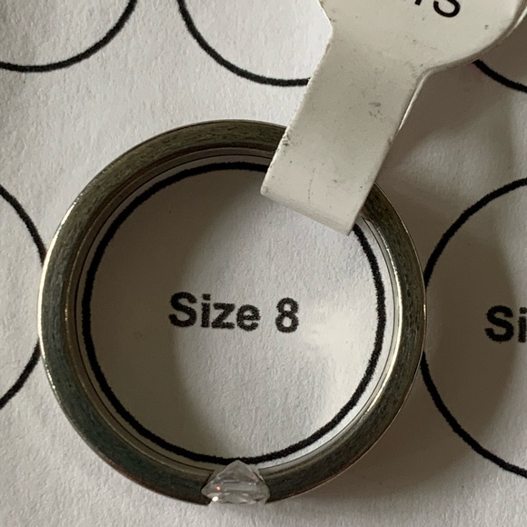 Silver tone band size 8 - Picture 4 of 7